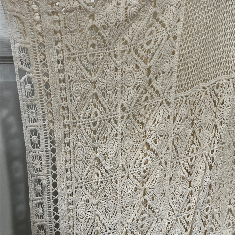 ✔️Torrid Cream Crochet Fringe Kimono Cape, EUC - Picture 4 of 11